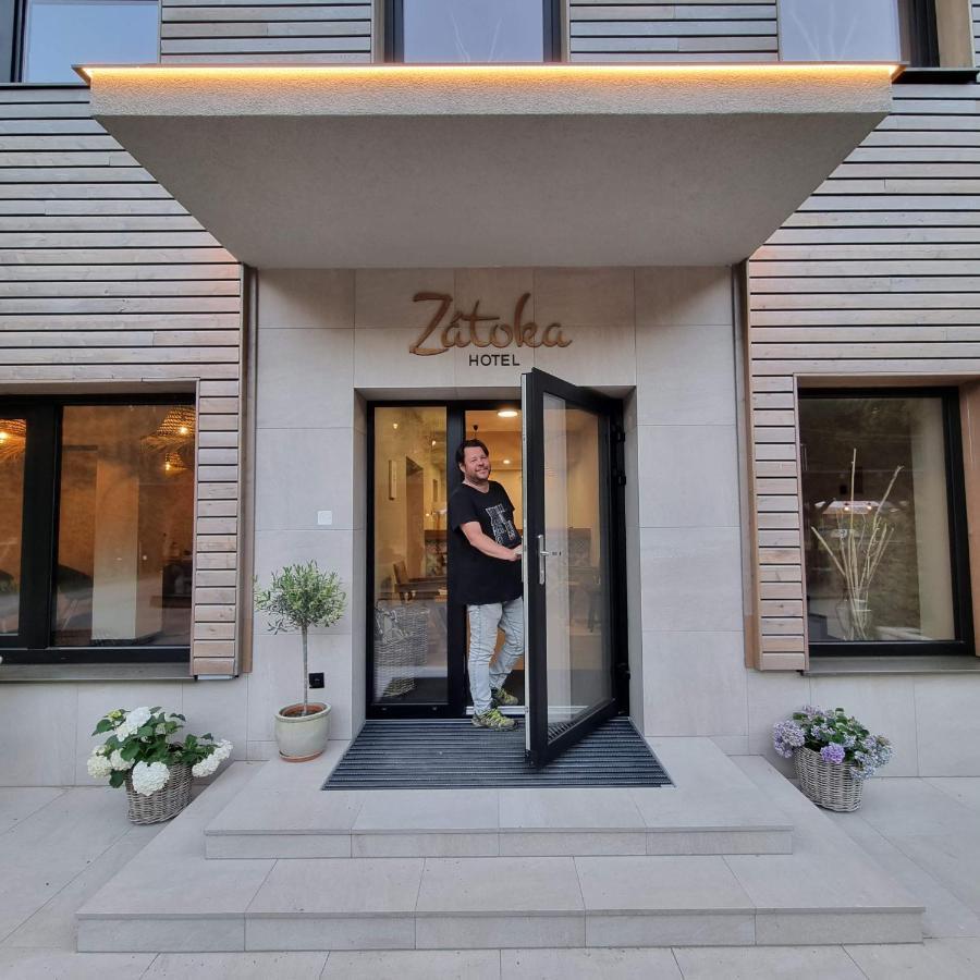 Hotel Zatoka Holcikovce Ngoại thất bức ảnh